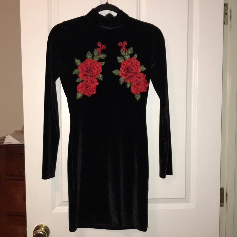 Black velveteen dress / Tunic with embroidered rose appliqués